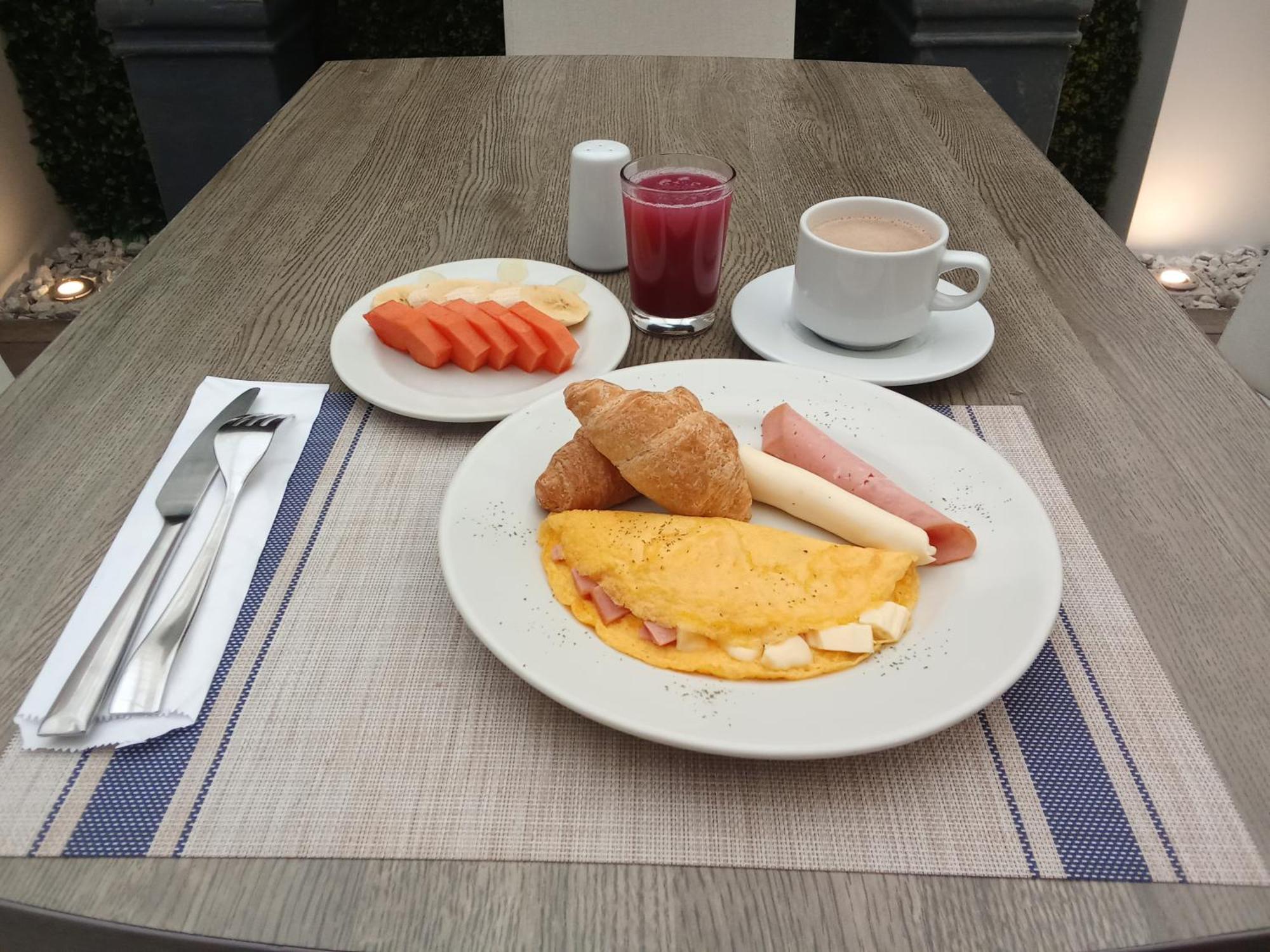 Hotel Castellana 100 Bogota Luaran gambar